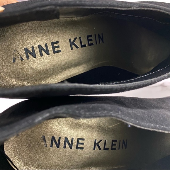🛍 3/$45 Anne Klein Dressy Black Booties - Picture 7 of 7